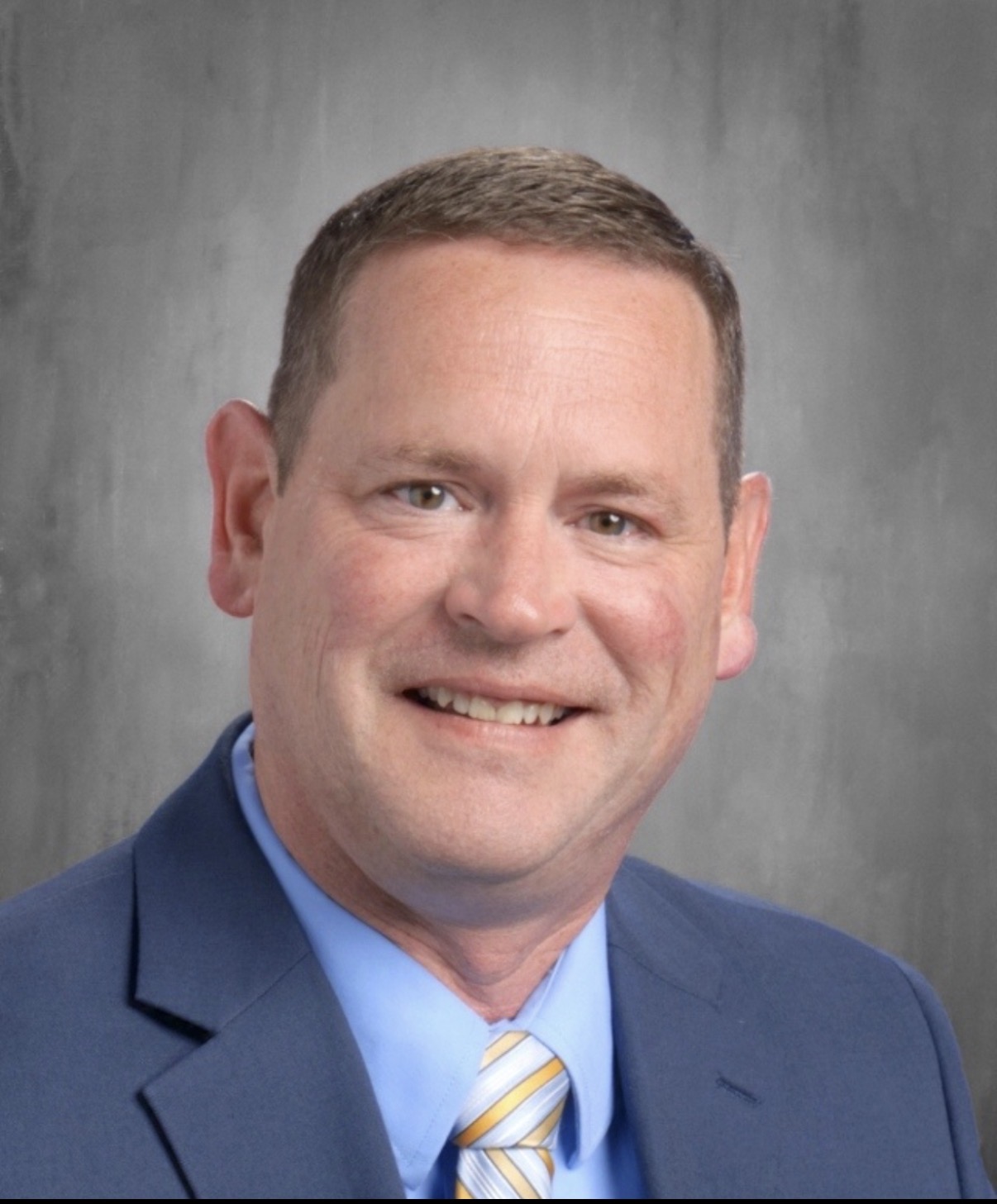 Mark Farrar Takes Over at Silver Lake, Where Enrollment Has Held Its Ground for Five Years